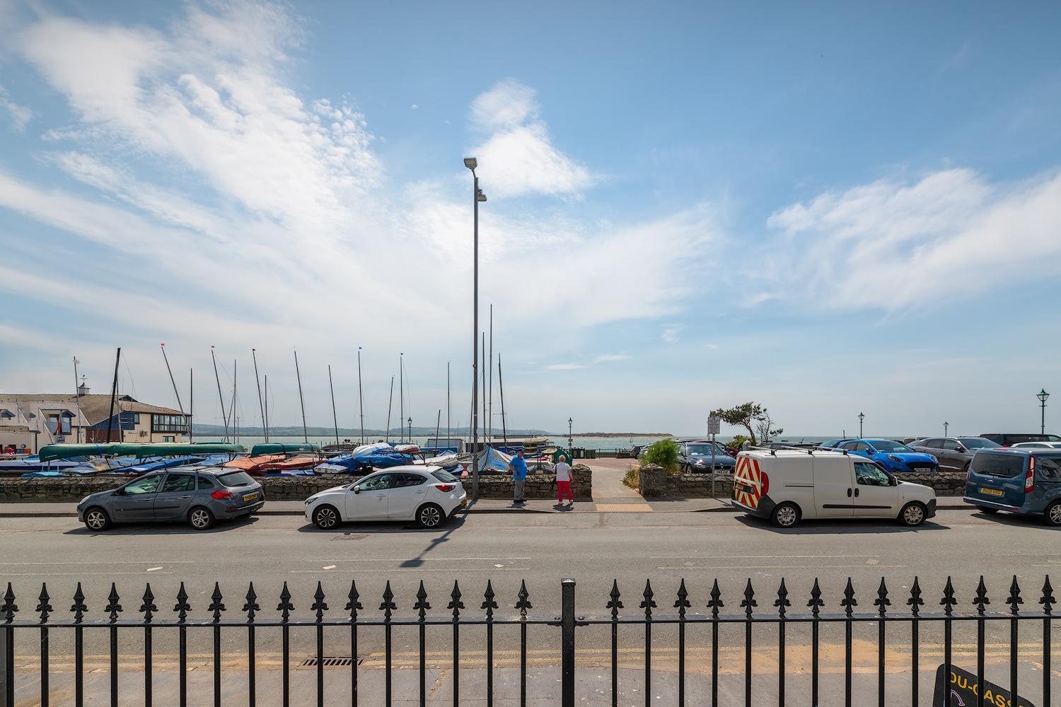 Ground Floor Sea View Apartment Aberdyfi Bagian luar foto